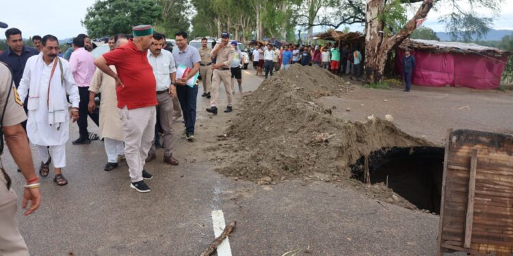 भारी वर्षा के कारण प्रदेश में जल शक्ति विभाग की 4680 योजनाएं क्षतिग्रस्त होने से प्रदेश को हुआ 323.30 करोड का नुकसान- उपमुख्यमंत्री मुकेश अग्निहोत्री