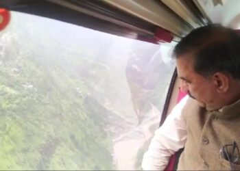 पर्यटकों एवं स्थानीय नागरिकों को सुरक्षित निकलाने के लिए हवाई सेवाएं शुरू