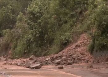 हिमाचल में बारिश: भारी भूस्खलन से बिलासपुर में यातायात रुका, प्रशासन ने जारी की एडवाइजरी