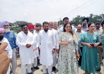 सतलुज में हुसैनीवाला से छोड़ा गया 55 हजार क्यूइक पानी – सतलुज की खाड़ी पार्ले के गांवों को सुरक्षित स्थानों पर पहुंचने की सलाह