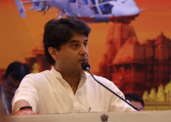 ज्योतिरादित्य एम. सिंधिया ने खजुराहो में हेलीशिखर सम्‍मेलन 2023 और उड़ान 5.2 का उद्घाटन किया