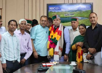 संजीव गुलेरिया चुने गए एपीएमसी मंडी के अध्यक्ष