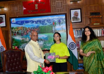 राज्यपाल ने ‘ड्रीम कैचर’ कहानी संग्रह का विमोचन किया