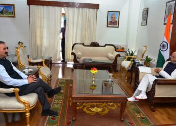 मुख्यमंत्री ठाकुर सुखविंदर सिंह सुक्खू ने राज्यपाल को प्रदेश में भारी बारिश, बाढ़, बादल फटने और भू-स्खलन के कारण हुई जान-माल की क्षति से अवगत करवाया