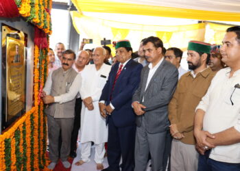 फल उत्पादन बढ़ाने के दृष्टिगत प्रदेश में विकसित होंगे फल केन्द्रः मुख्यमंत्री