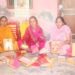 जाहू में मिठाई के डिब्बे और भ्याड़ में बैग बनाकर अच्छी कमाई कर रही हैं महिलाएं