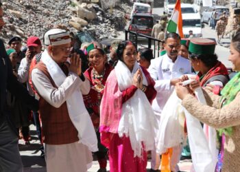Kinnuar वाईब्रेंट विलेज नमग्या पहुंचे राज्यपाल, स्थानीय संस्कृति एवं आतिथ्य की सराहना की