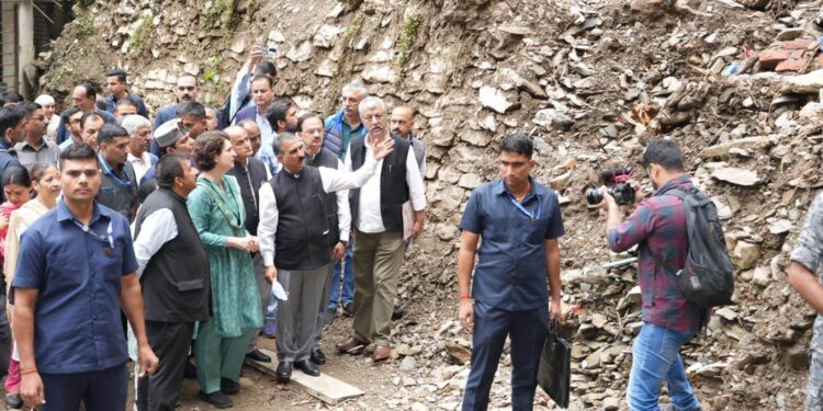 संसद के विशेष सत्र में हिमाचल प्रदेश के मुद्दे को उठाएगी कांग्रेस पार्टी: प्रियंका गांधी