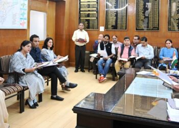 राष्ट्रपिता महात्मा गांधी एवं पूर्व प्रधानमंत्री लाल बहादुर शास्त्री की जयंती महात्मा गांधी के शिमला आगमन के संबंध में छायाचित्र का आयोजन