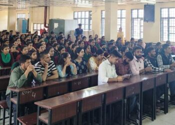 आईटीआई शिमला में किया जिला स्तरीय युवा कवि   संगोष्ठी का आयोजन