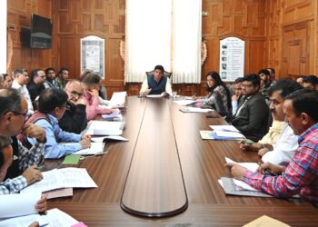 आदित्य नेगी ने आज यहां उपायुक्त कार्यालय के रोजना हॉल में वन संरक्षण अधिनियम 1980 के तहत जिला के मामलों की समीक्षा की