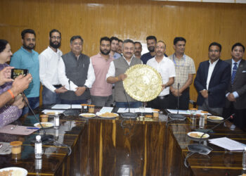 Dharamshala : प्रदेश के गौरवशाली इतिहास से परिचित हों स्कूली बच्चे, पाठ्यक्रम में किया जाए शामिल: शिक्षा मंत्री :  शिक्षा मंत्री रोहित ठाकुर