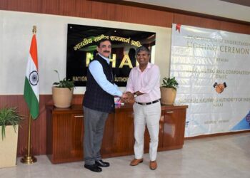 National Highways network, NHAI has signed a Memorandum of Understanding with Delhi Metro Rail Corporation (DMRC) today