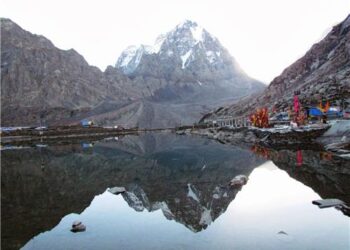 हिमाचल: भारी बारिश के चलते मणिमहेश यात्रा अस्थायी तौर पर रोकी