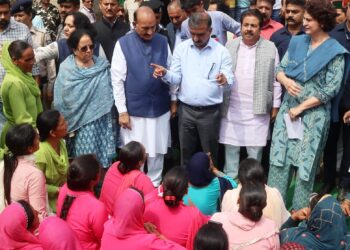 हिमाचल की आपदा को राष्ट्रीय आपदा घोषित करे केंद्र सरकार:प्रियंका गांधी