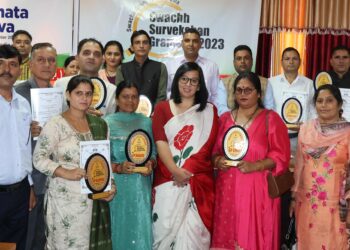 Mandi : स्वच्छता को लेकर दीर्घकालिक सोच के साथ कार्य करें पंचायतें – निवेदिता नेगी