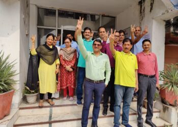 बीएसएनएल के हमीरपुर वाणिज्य क्षेत्र नावों में संचार निगम ऐग्जीक्यूटिव एसोसिएसन ने भारी मतों से जीत दर्ज की