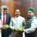 जैविक खेती के लिए युवाओं को प्रेरित कर रहे विधायक केवल सिंह पठानिया