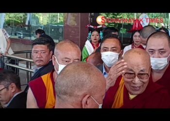 परम पावन दलाई लामा आज दिल्ली से गग्गल हवाई अड्डे पर पहुंचे