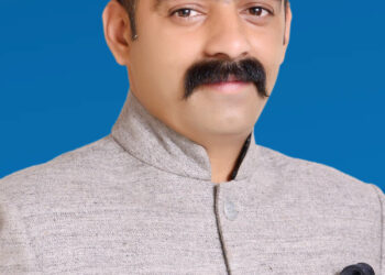 हड़ताल छोड़ आपदा प्रभावितों की मदद के लिए हाथ बढ़ायें जिला परिषद कर्मी: अनिरूद्ध सिंह