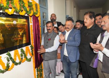 केंद्र से विशेष राहत पैकेज की अब धुंधलाती जा रही उम्मीद: सीएम