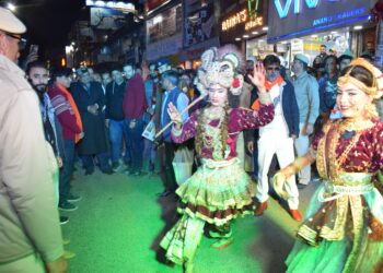 डॉ. शांडिल ने किया महर्षि वाल्मीकि प्रकट दिवस शोभा यात्रा का स्वागत