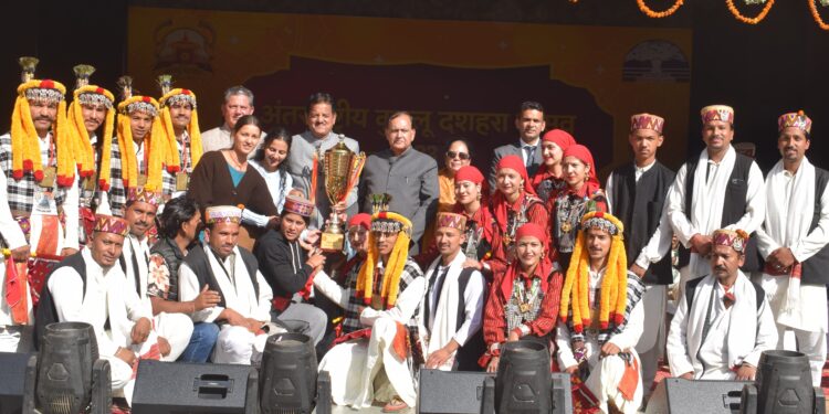 सप्ताह भर चलने वाले कुल्लू दशहरा का समापन हो गया