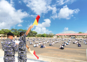 लोनावाला में अखिल भारतीय नौ सैनिक शिविर में एनसीसी के नौसेना विंग कैडेटों ने उत्कृष्टता का प्रदर्शन किया