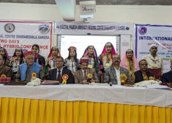 जनजातीय संस्कृति राष्ट्रीय विरासत का अभिन्न अंग: प्रो नारायण