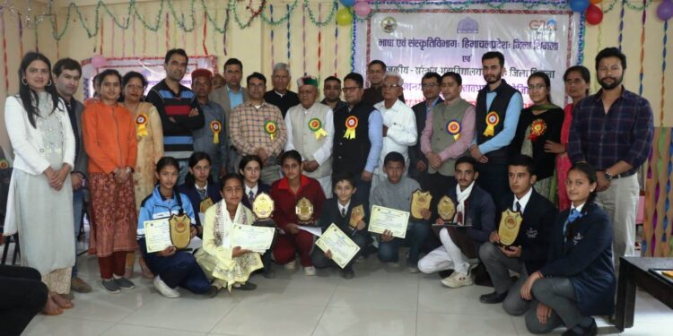 शिमला से भीड़-भाड़ कम करने के लिए आसपास के क्षेत्रों का योजनाबद्ध तरीके से विस्तार करने की आवशयकता – विक्रमादित्य सिंह