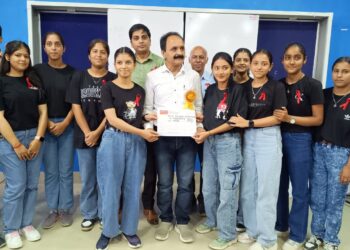 अणु हमीरपुर में रेड रिबन क्लबों के सदस्यों के लिए जिला स्तरीय नाटक प्रतियोगिता राजकीय महाविद्यालय सुजानपुर की टीम ने पहला स्थान