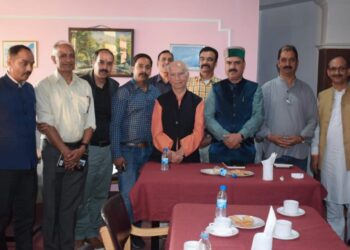 स्थानीय निधि लेखा समिति ने पालमपुर में ऑडिट पैंरों की समीक्षा