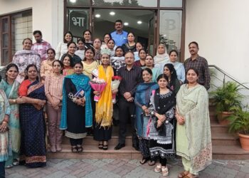 अरुण सूद ने मिसेज यूनिवर्स-23 प्रतियोगिता में मिसेज साउथ पेसिफिक एशिया खिताब जीतने वाली भारतीय नारी आशिया सहोता को शुभकामनाएं दीं