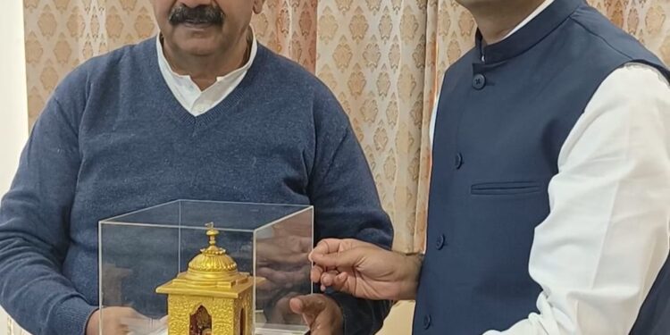 प्रसिद्ध शक्तिपीठ मां चिंतपूर्णी से श्रद्धालु अब घर बैठे प्रसाद व मां चिंतपूर्णी का स्वरूप मंगवा सकते हैं