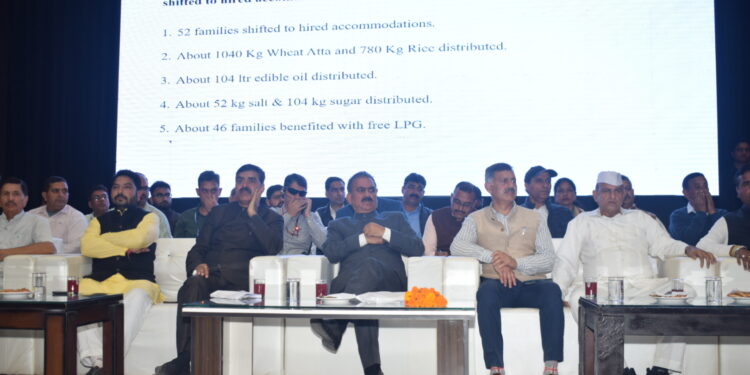 मुख्यमंत्री ने बिलासपुर के आपदा प्रभावित 1162 परिवारों को वितरित की 8.97 करोड़ रुपये की मुआवज़ा राशि