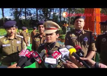 Dharamshala : पुलिस लाइन धर्मशाला में सुबह बलिदान देने वाले सभी कर्मियों को  श्रद्धांजलि दी गई