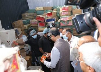 नई दिल्ली में 294 करोड़ रुपये मूल्य के 328 किलोग्राम नशीले पदार्थ और विदेशी मूल की 80.2 लाख सिगरेट नष्ट कीं