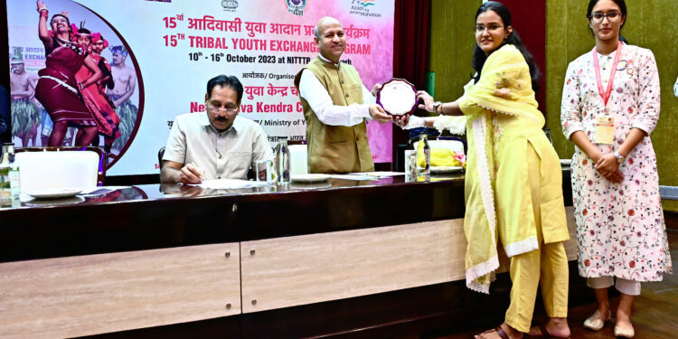 नेहरू युवा केंद्र द्वारा 10 से 16 अक्टूबर तक चंडीगढ में आयोजित किया जा रहा हैं 15वां आदिवासी युवा आदान प्रदान कार्यक्रम