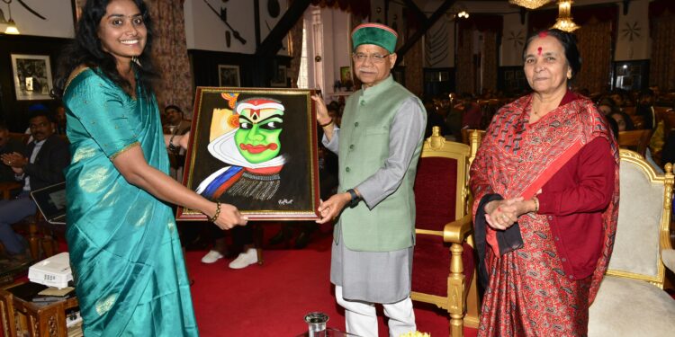 Himachal : राजभवन में मनाया गया विभिन्न राज्यों व केंद्र शासित प्रदेशों का स्थापना दिवस