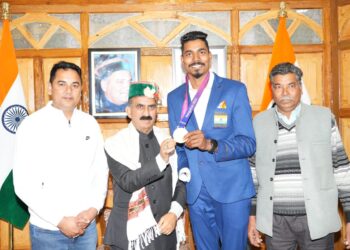 मुख्यमंत्री ने चीन के हांगझोऊ में आयोजित एशियन पैरा गेम्स-2023 में ऊंची कूद के स्वर्ण पदक  निषाद की सराहना की