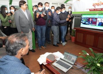 ई-टैक्सी योजना का किया शुभारंभ प्रथम चरण में जारी किए जाएंगे 500 ई-टैक्सी परमिट