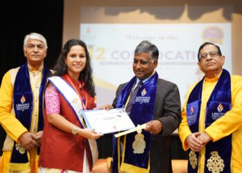 लिंग्याज विद्यापीठ में 12वां दीक्षांत समारोह हुआ आयोजित निहारिका बट्टू को यूनिवर्सिटी टॉपर तो अक्षिता जयसवाल को हरी शंकर अवार्ड