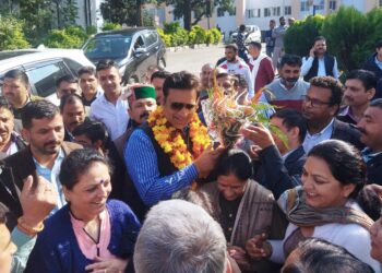 चरणबद्व तरीके से कर्मचारियों की मांगों को किया जाएगा पूर्ण : आरएस बाली