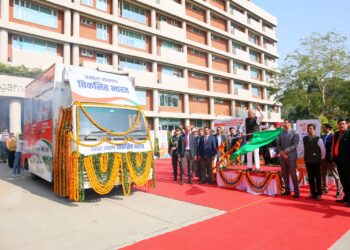 Governor Banwarilal Purohit Flags Off Viksit Bharat Sankalp Yatra from UT Secretariat, Marking a Pivotal Moment for Inclusive Development