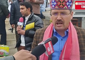 सुरेंद्र शौरी विधायक बंजार (Kullu)  ने बागवान सेब की कीमत के मुद्दे पर बात की