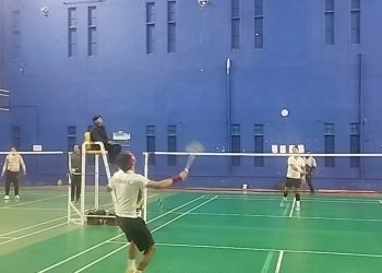 साई स्टेडियम के इंडोर स्टेडियम बैंडमिंटन हॉल में आज कांगड़ा बैडमिंटन एसोसिएशन द्वारा जिला स्तरीय बैडमिंटन प्रतियोगिता का दो दिवसीय टूर्नामेंट का शुभारंभ