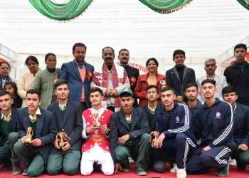 वैश्विक प्रतिस्पर्धा के युग में अंग्रेजी के महत्व को समझें : अनिरूद्ध सिंह