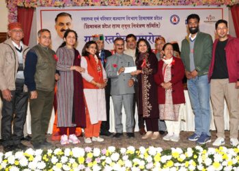 एड्स पीड़ित बच्चों के लिए बजट में आएगी नई योजनाः मुख्यमंत्री