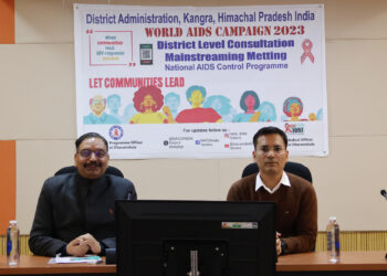 एड्स के विरूद्ध लड़ाई में समाज की सहभागिता बेहद जरूरी