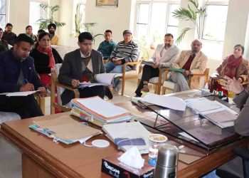 कांगड़ा, चंबा तथा उना जिलों में संचालित विभिन्न योजनाओं की हुई समीक्षा